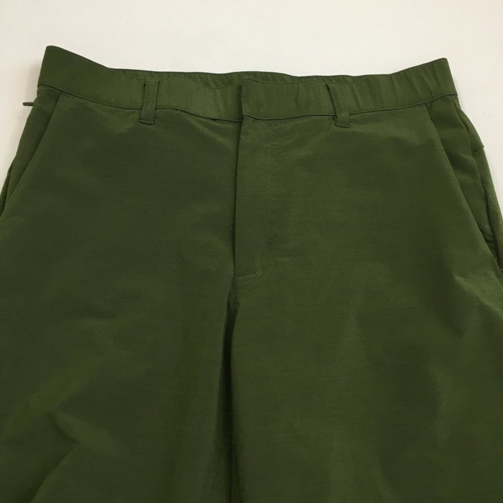 Fabletics Green Zip Pockets Drawstring Waistband … - image 5